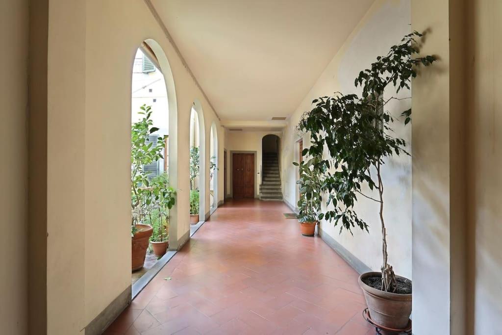 Palazzo Borghese 2 Bedroom Флоренция Экстерьер фото